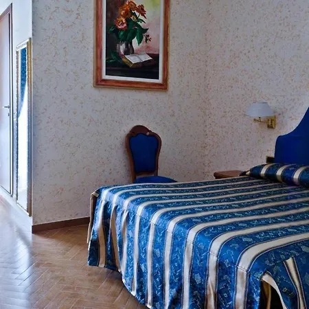 Brignole Отель Генуя
