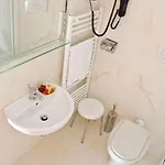 Brignole Отель Генуя